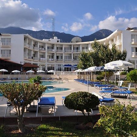 Sempati Hotel Lapithos  Exteriör bild