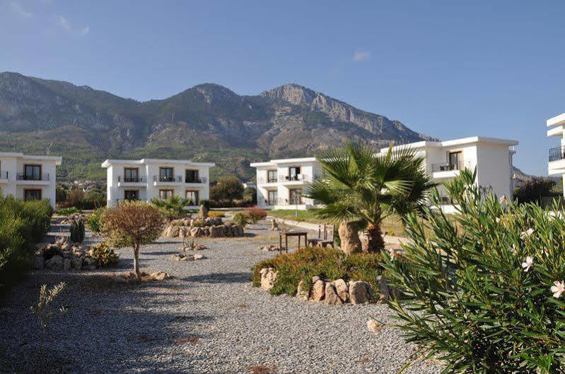 Sempati Hotel Lapithos  Exteriör bild